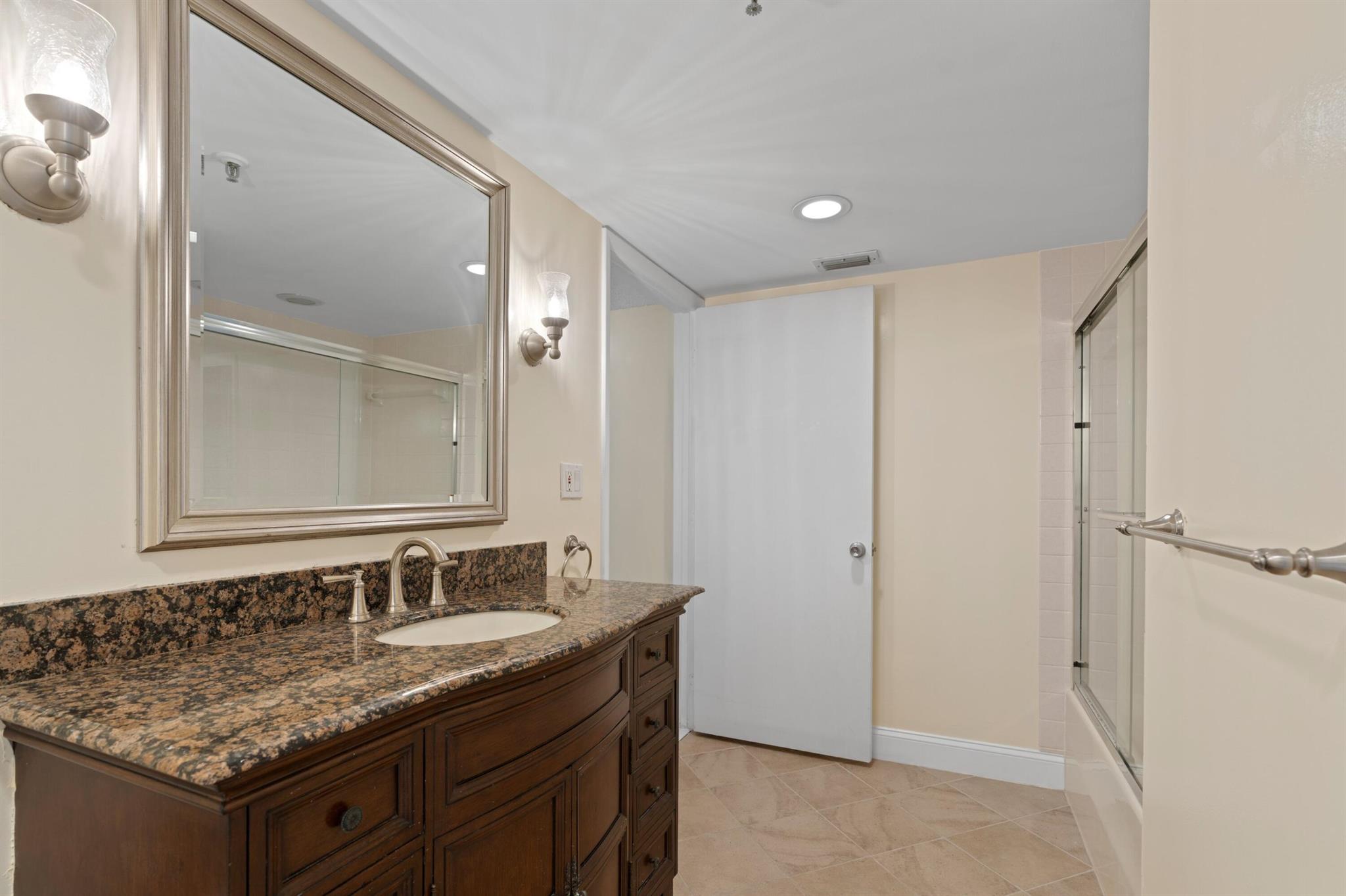 HALF MOON BAY CONDO PH I - Residential