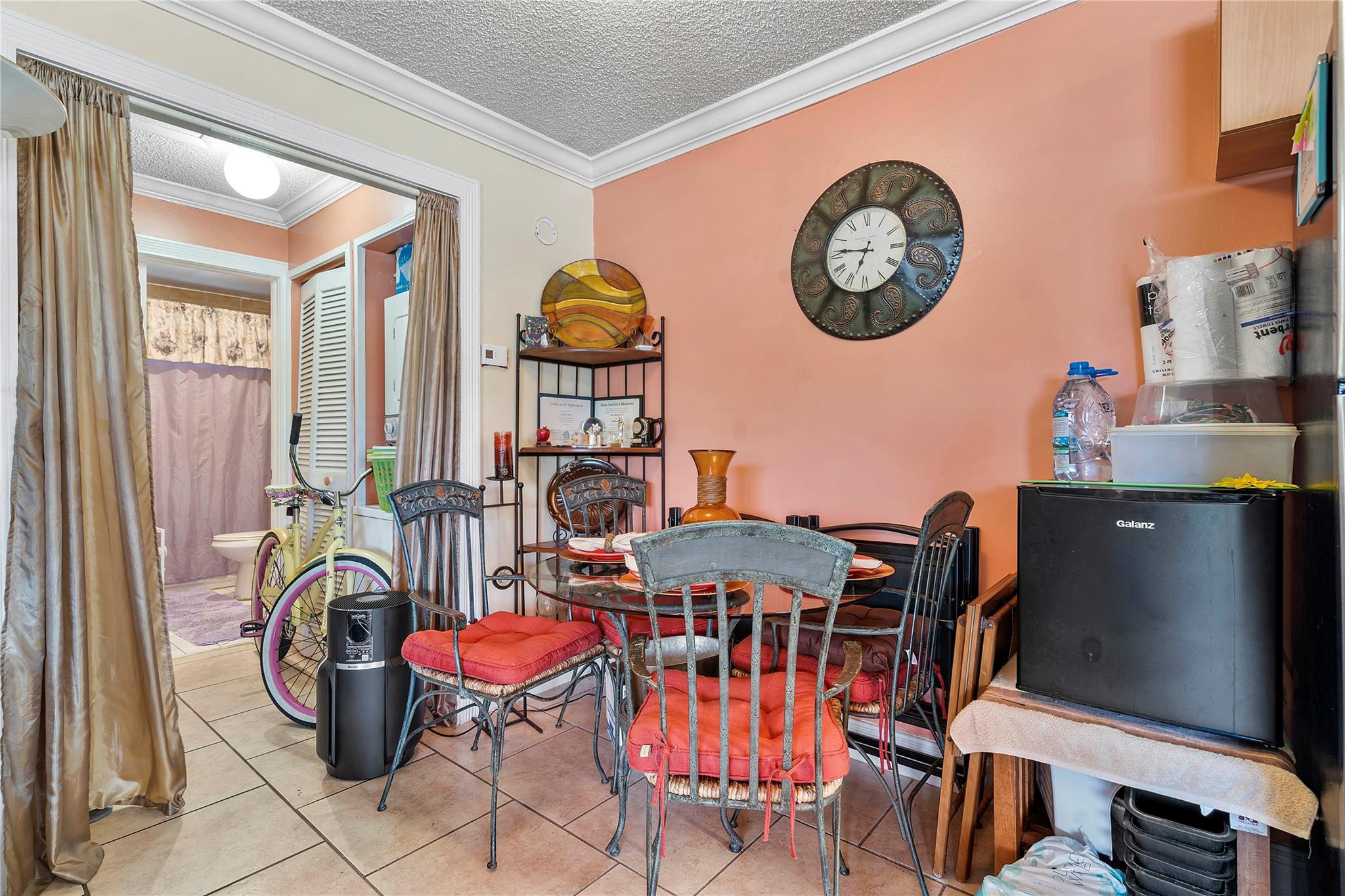 HOLLYWOOD BEACH GARDENS - Residential Income