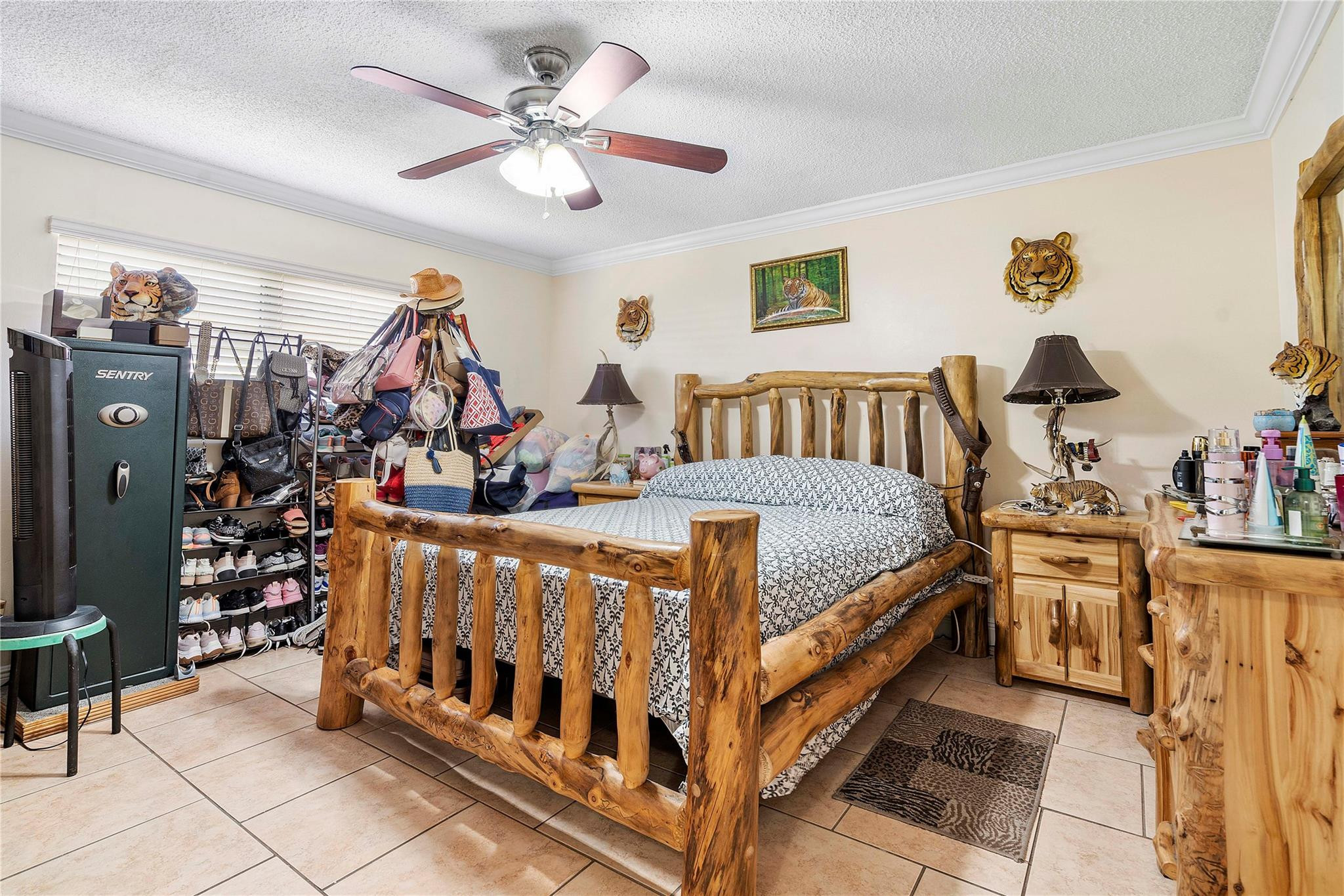 HOLLYWOOD BEACH GARDENS - Residential Income