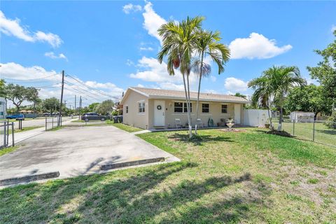 5829 Taylor Street Hollywood FL 33021