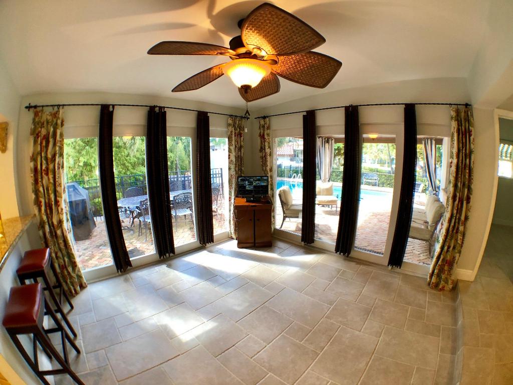 OCEAN HEIGHTS - Residential Lease