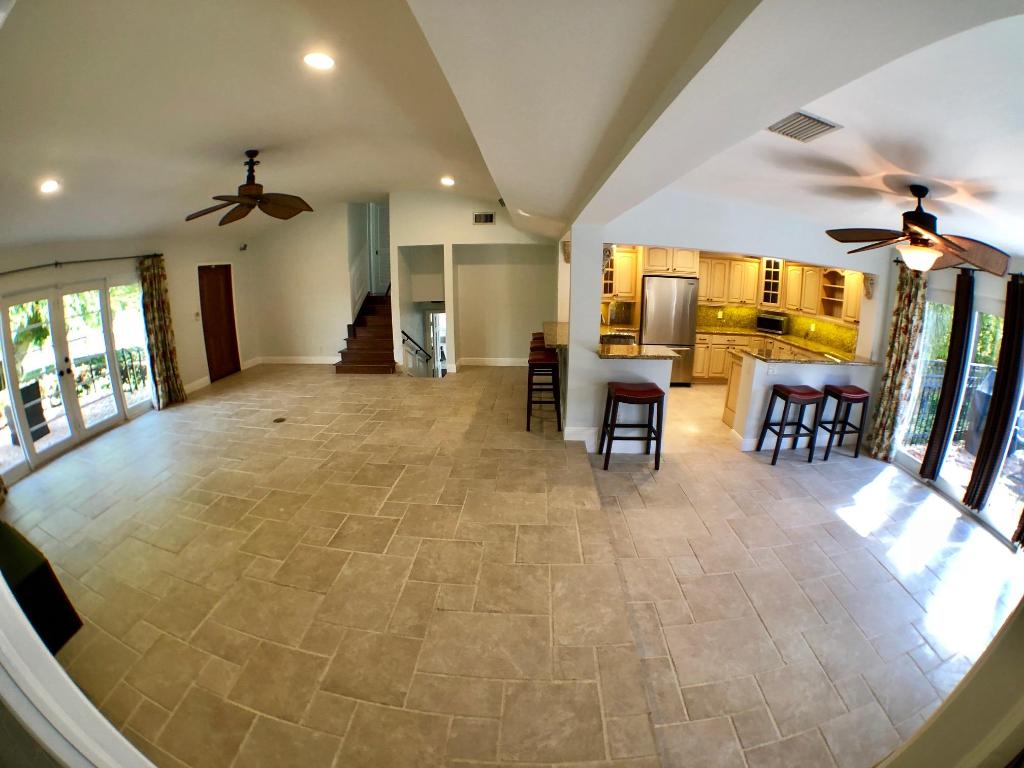 OCEAN HEIGHTS - Residential Lease