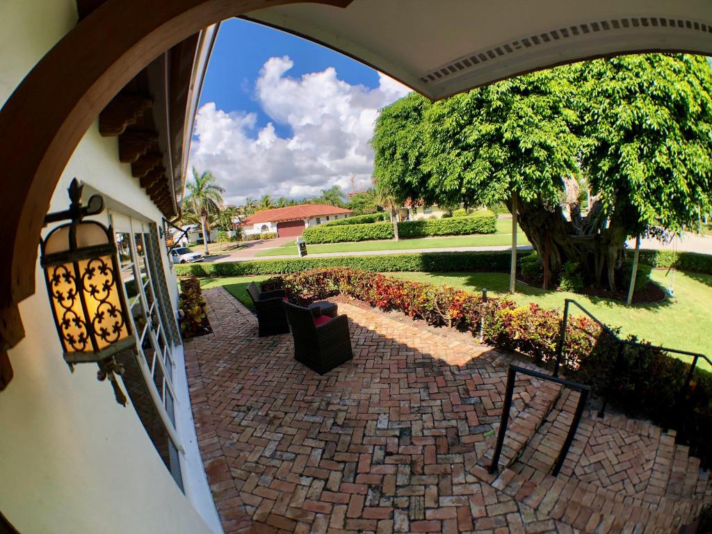 OCEAN HEIGHTS - Residential Lease