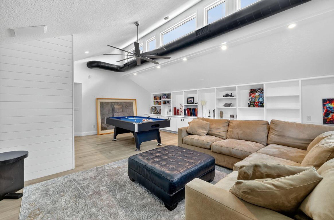 CRANE CREEK COUNTRY CLUB - Residential