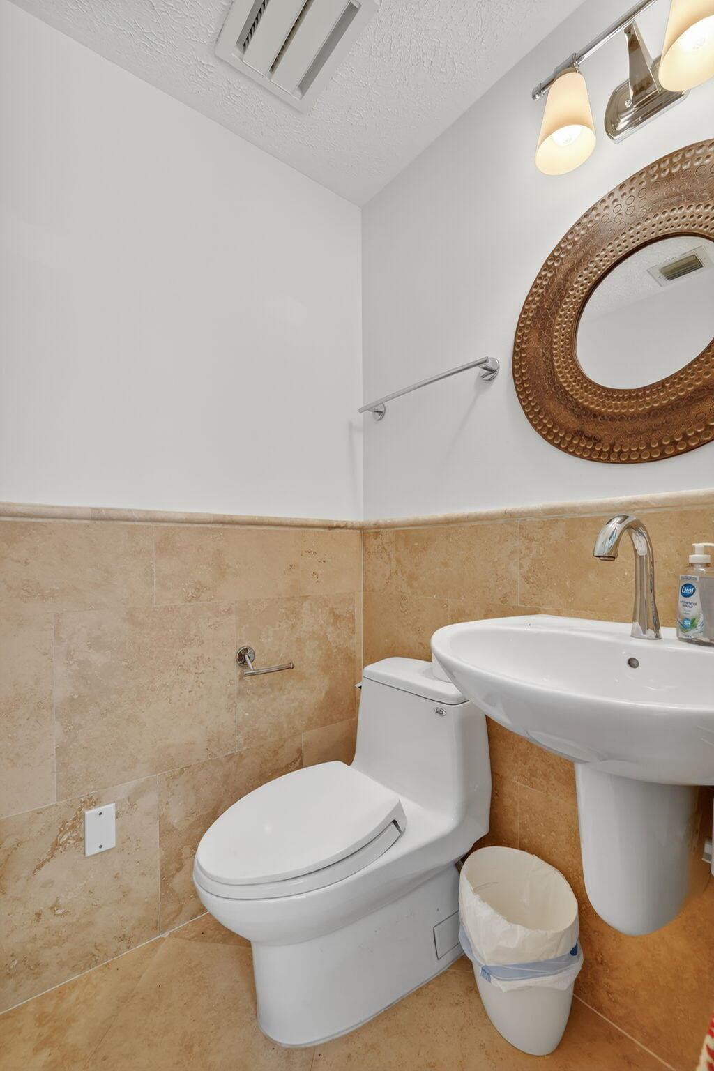 CRANE CREEK COUNTRY CLUB - Residential