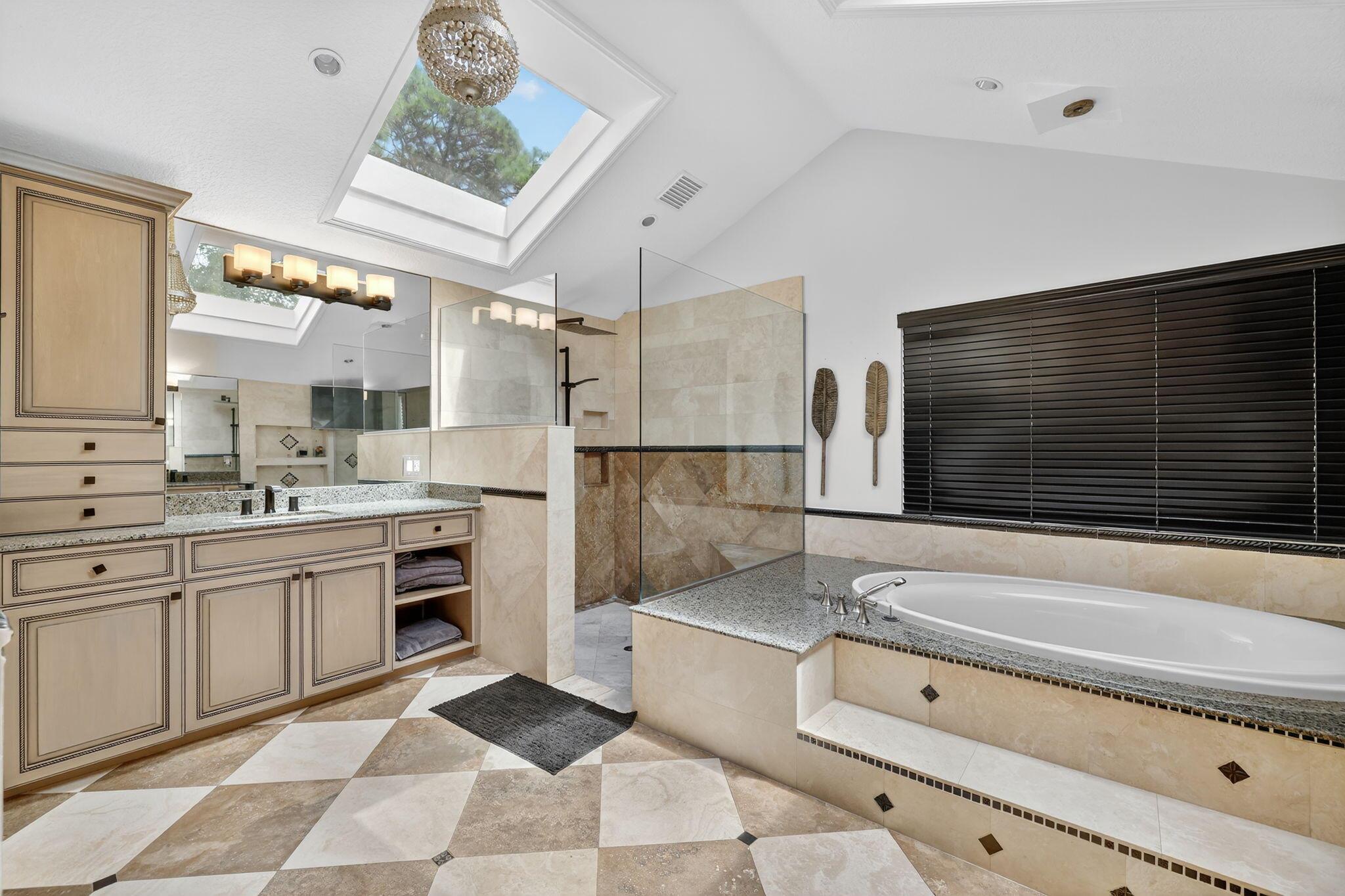 CRANE CREEK COUNTRY CLUB - Residential