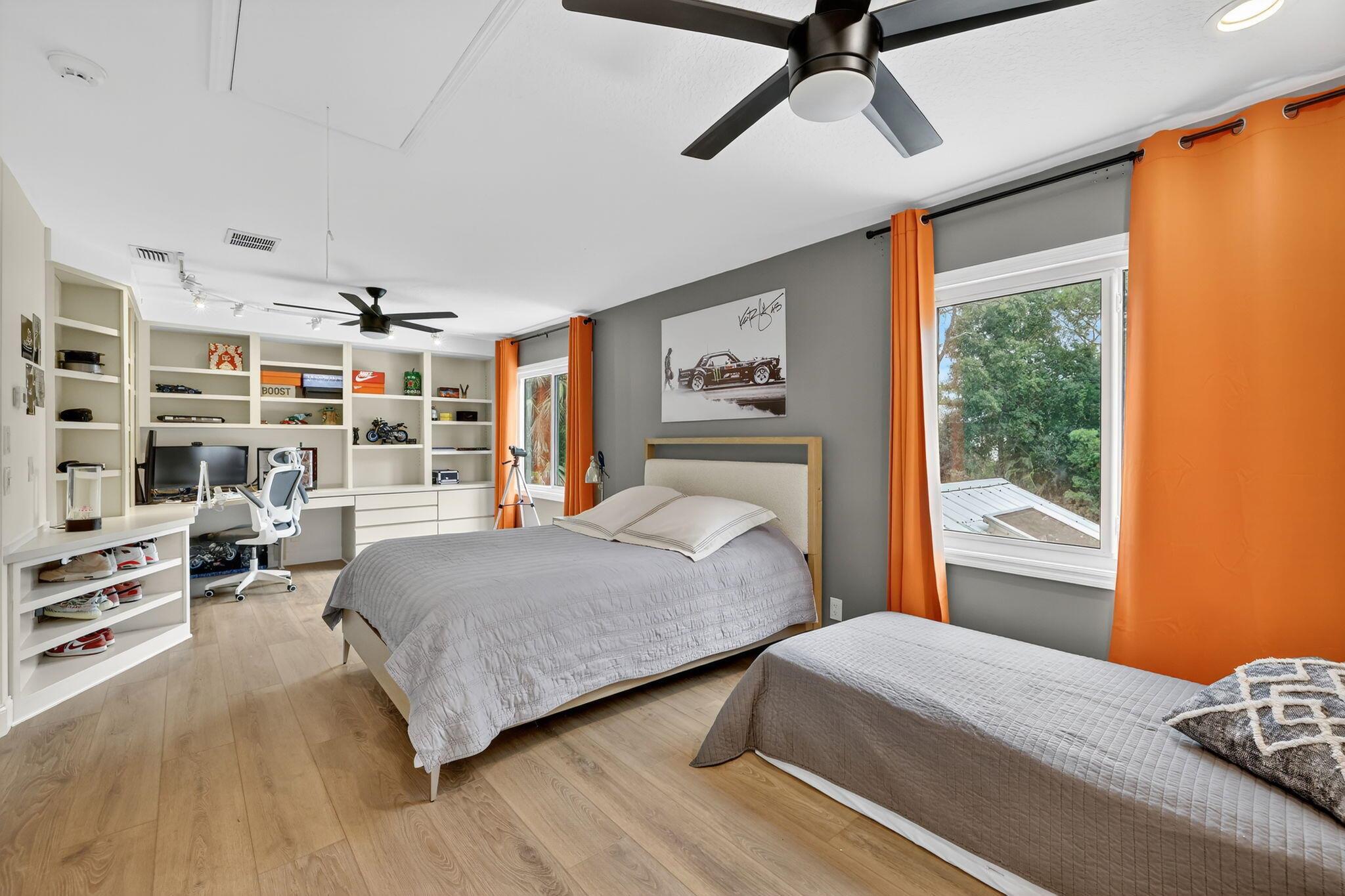 CRANE CREEK COUNTRY CLUB - Residential