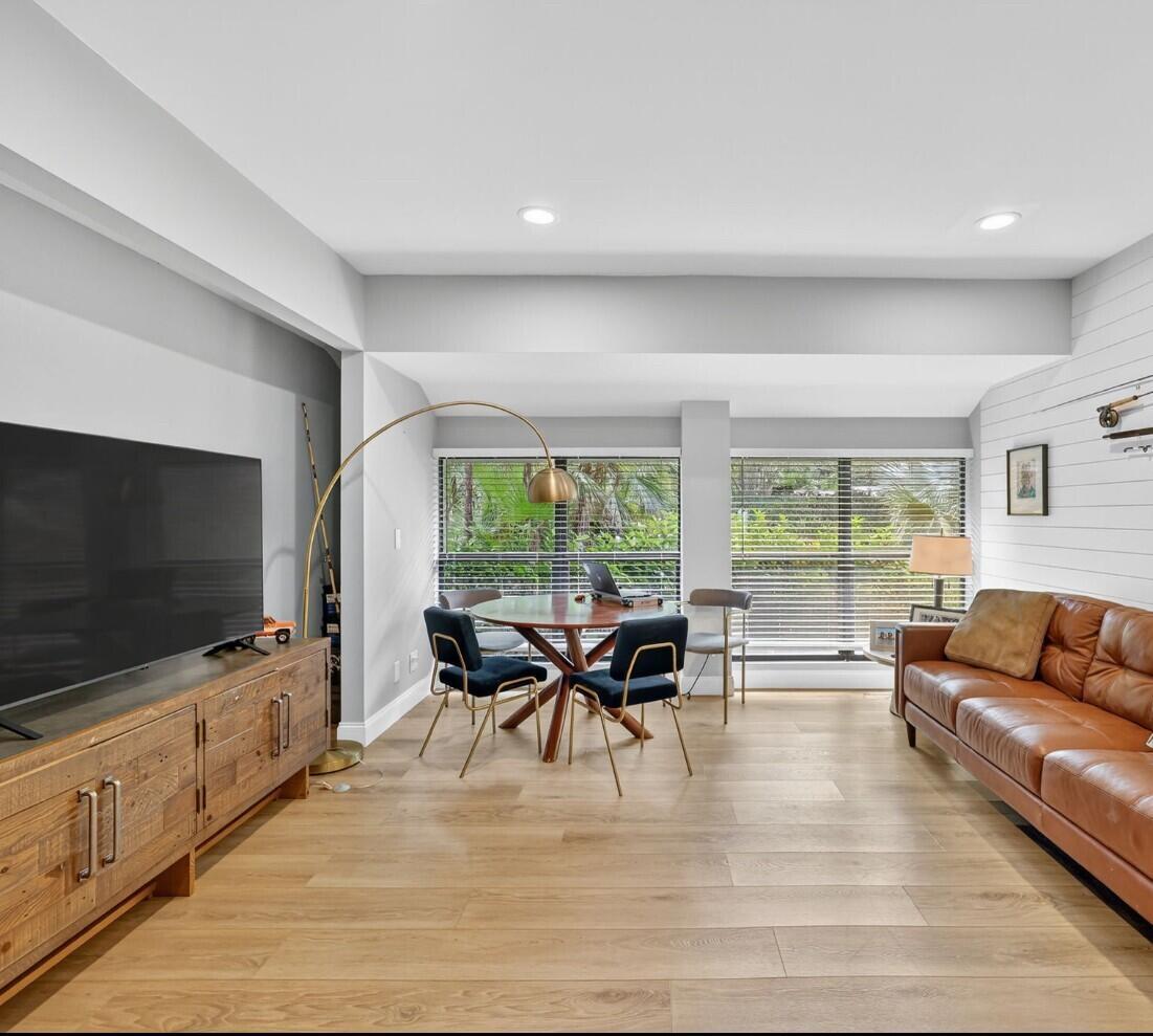 CRANE CREEK COUNTRY CLUB - Residential