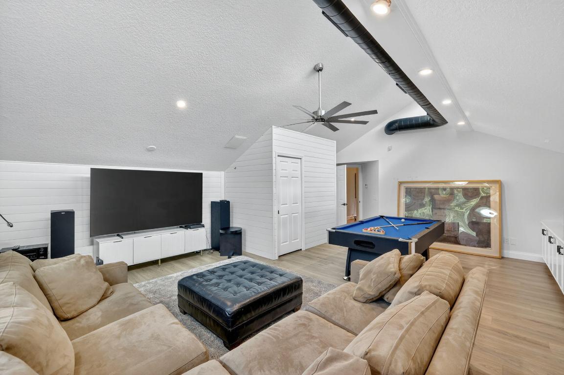 CRANE CREEK COUNTRY CLUB - Residential