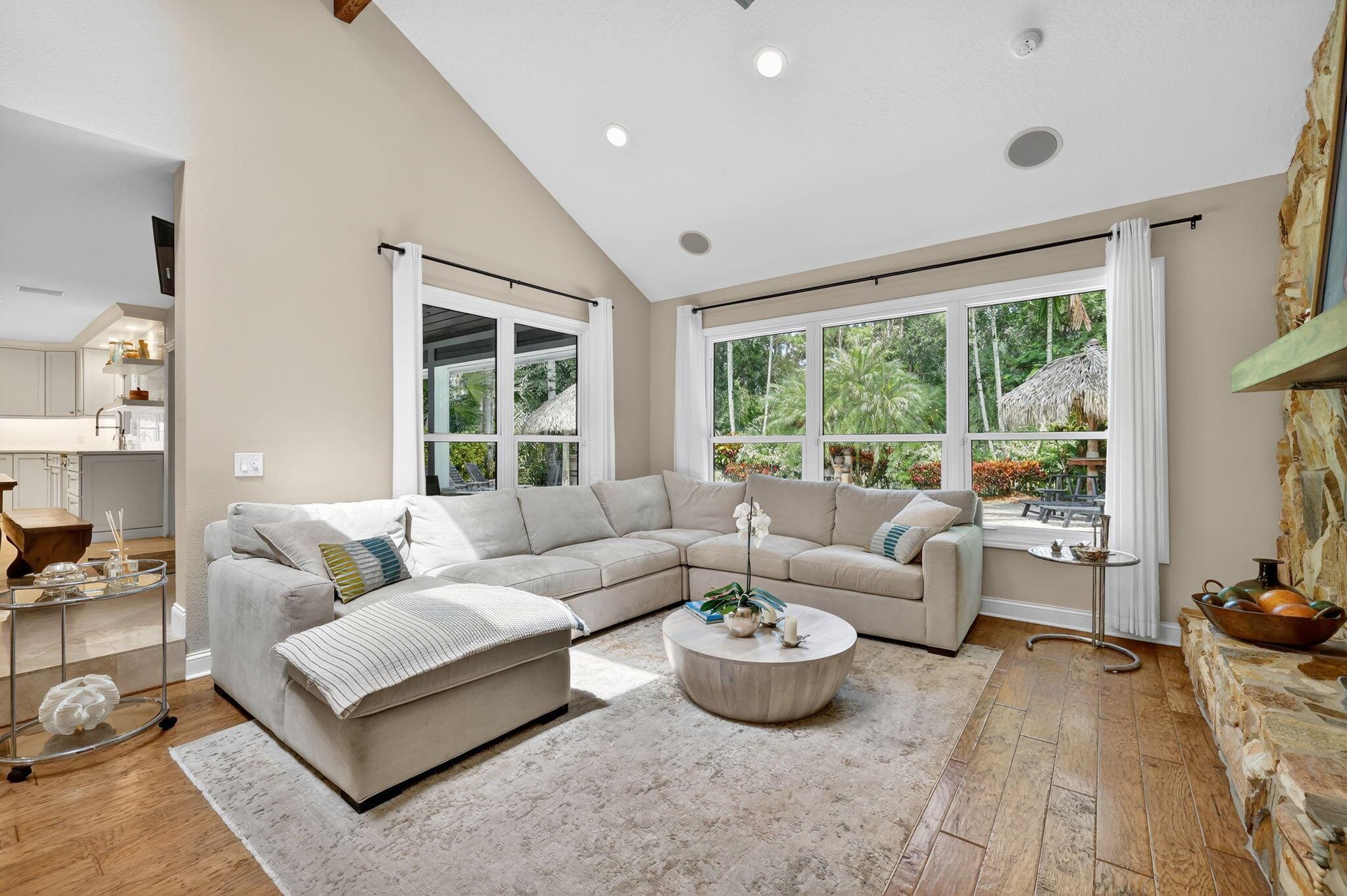 CRANE CREEK COUNTRY CLUB - Residential