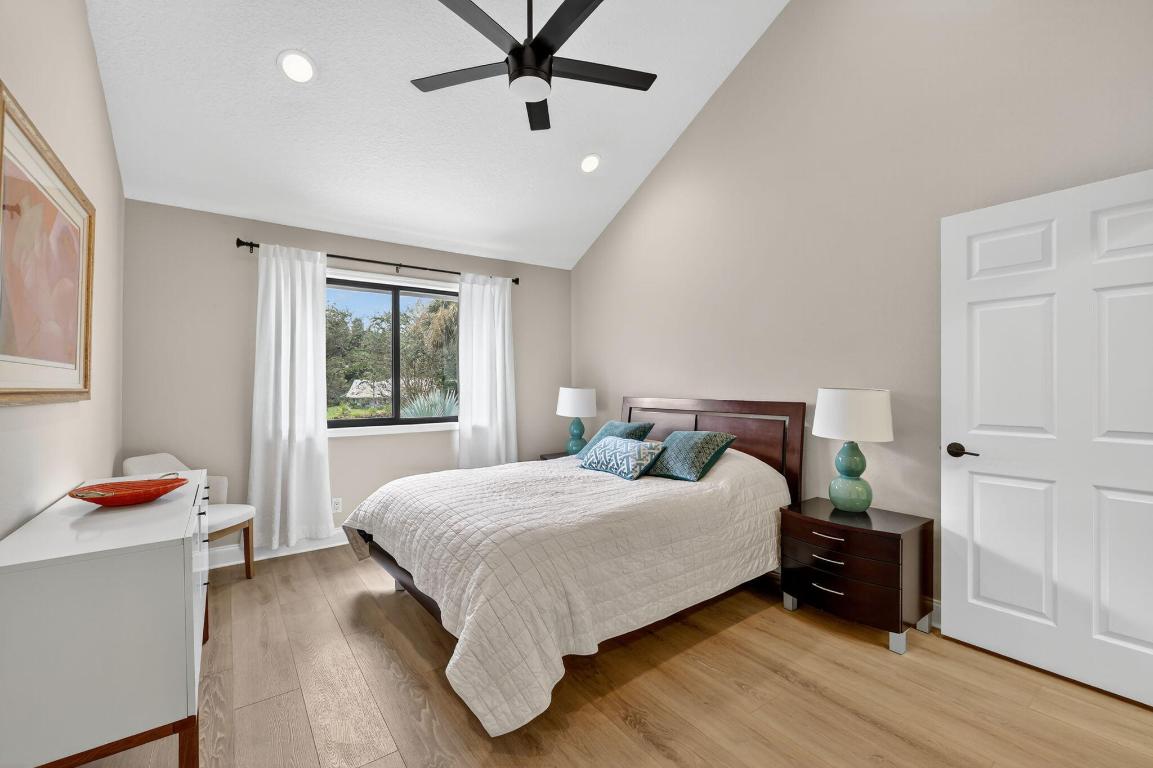 CRANE CREEK COUNTRY CLUB - Residential