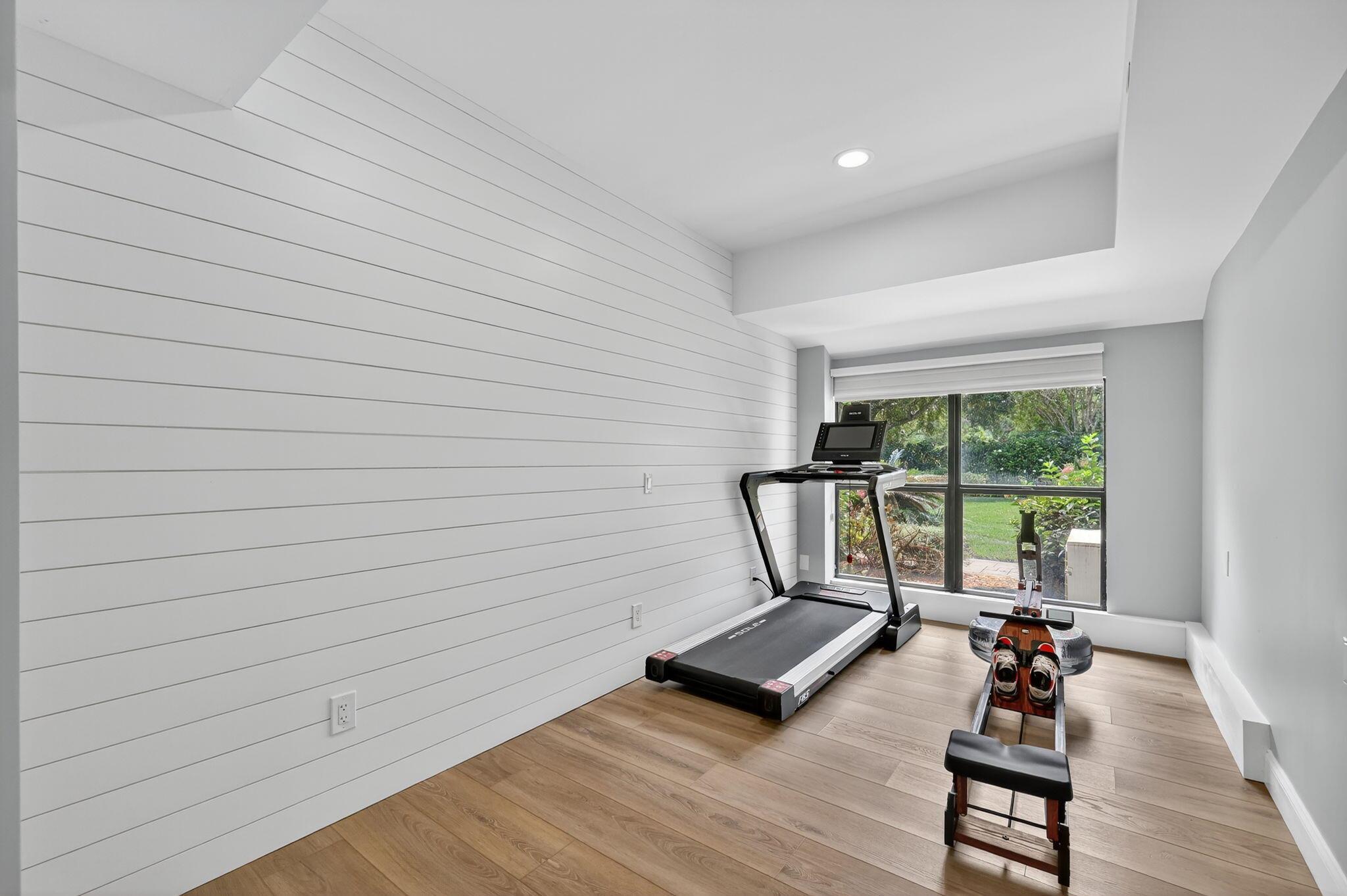 CRANE CREEK COUNTRY CLUB - Residential