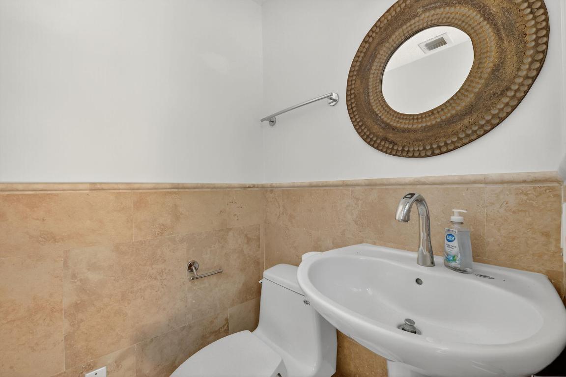 CRANE CREEK COUNTRY CLUB - Residential