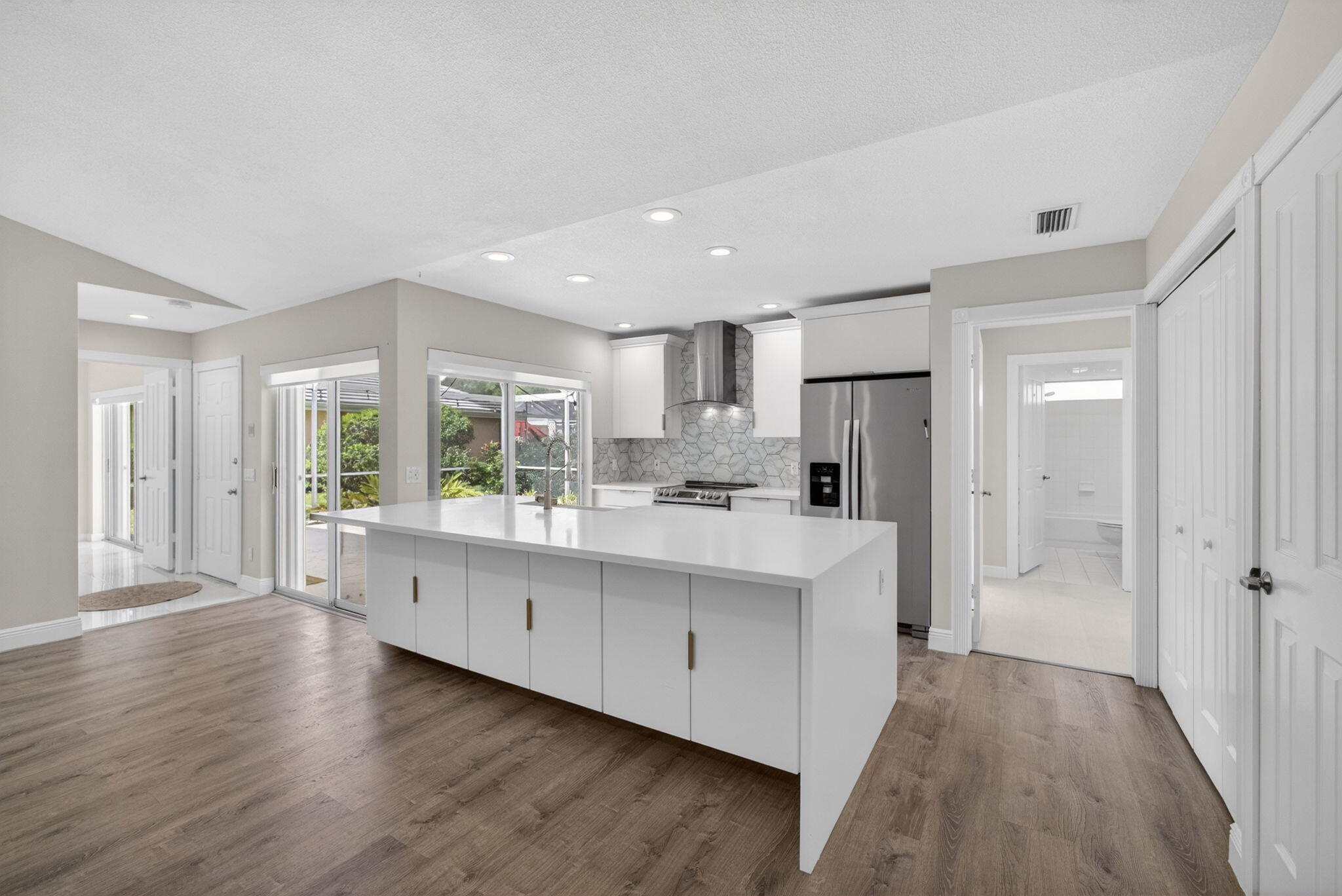 LAKE CATHERINE - Residential