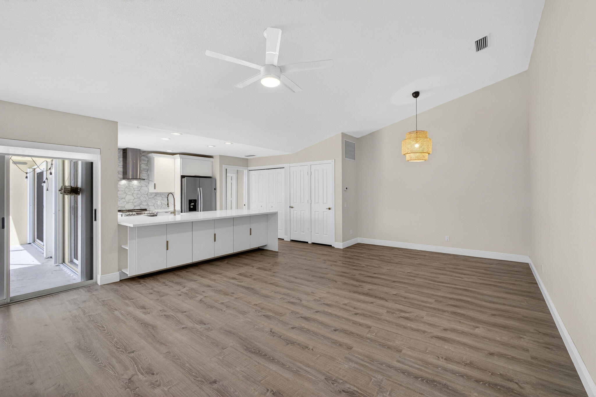 LAKE CATHERINE - Residential