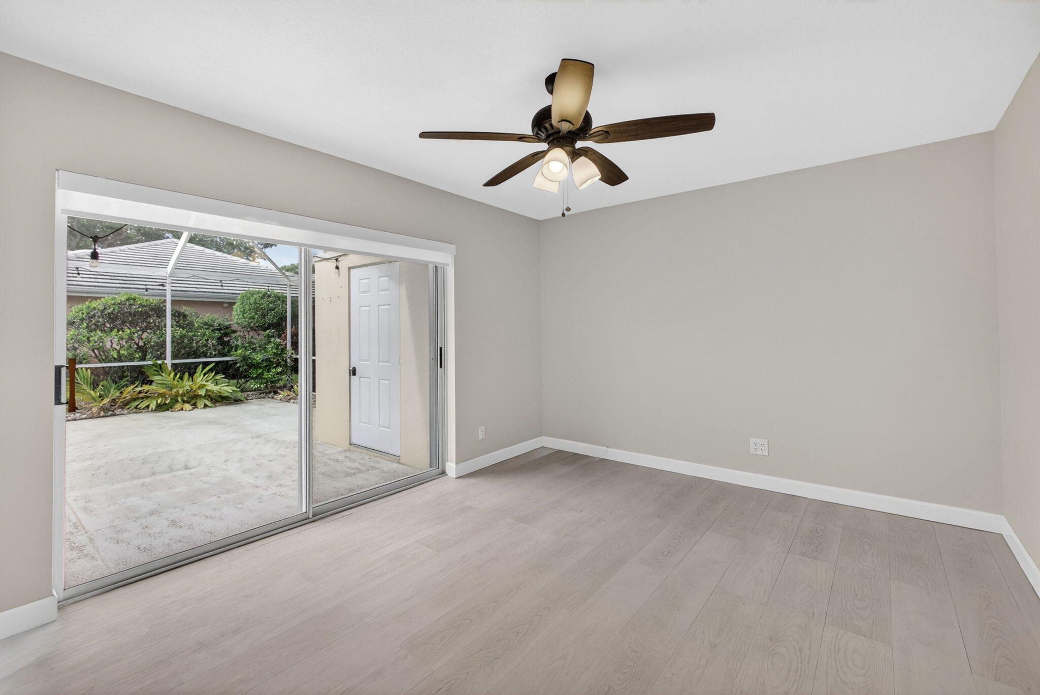 LAKE CATHERINE - Residential