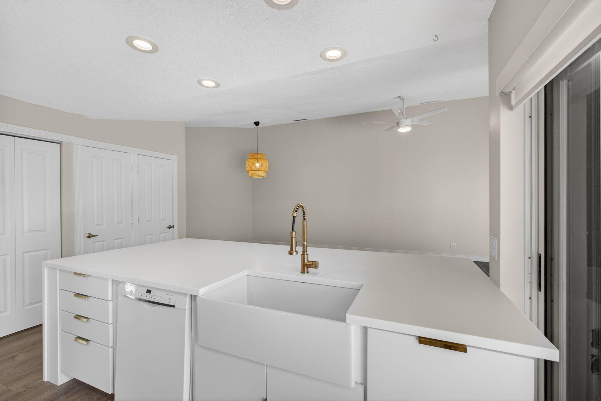 LAKE CATHERINE - Residential