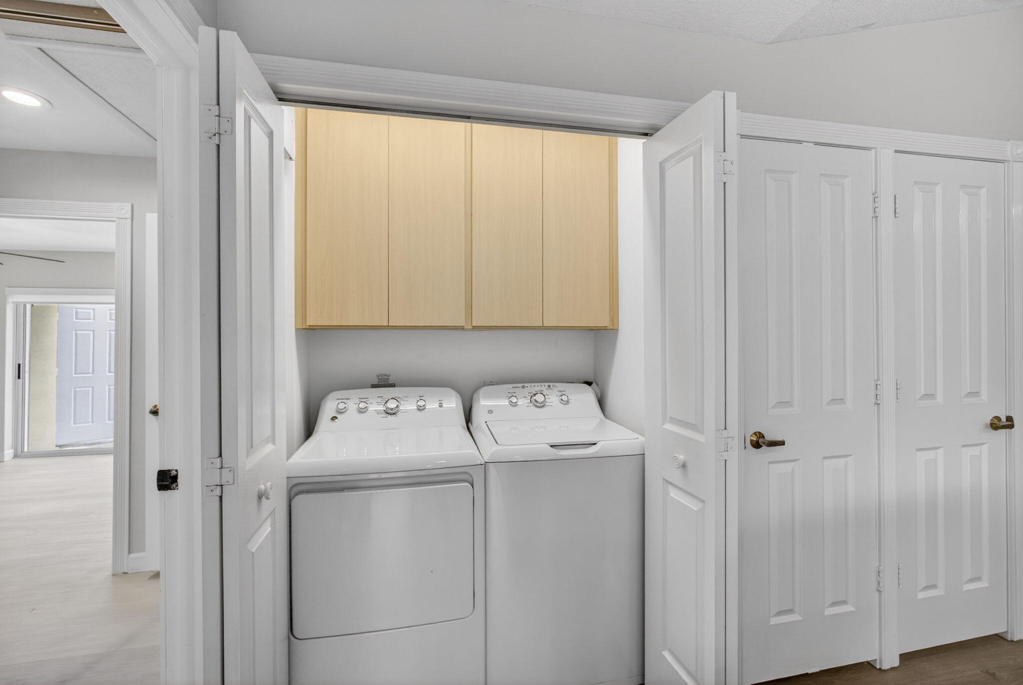 LAKE CATHERINE - Residential