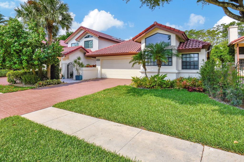 Photo of 21795 Town Place Drive, Boca Raton, FL 33433 (MLS # R10984263)