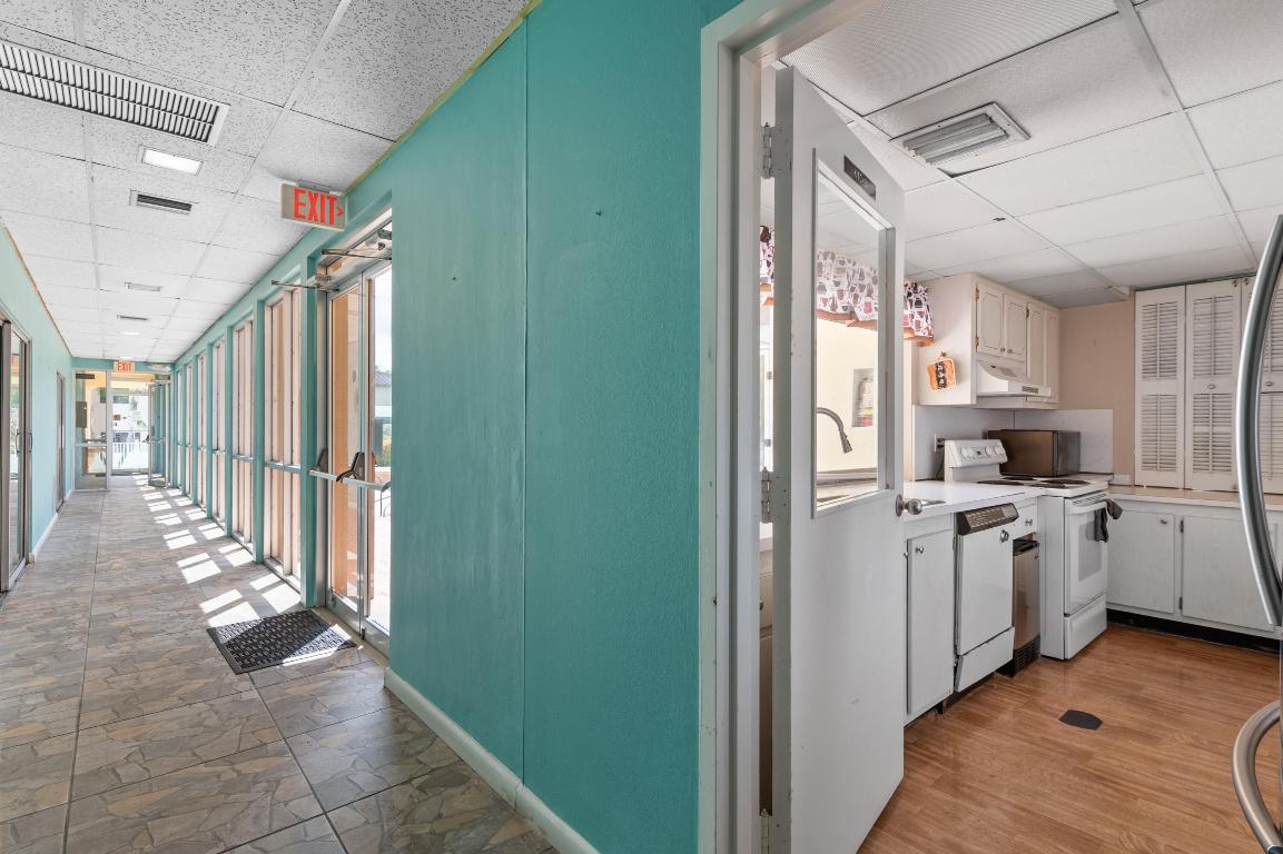 SABAL PALM VILLAGE CONDO - Residential