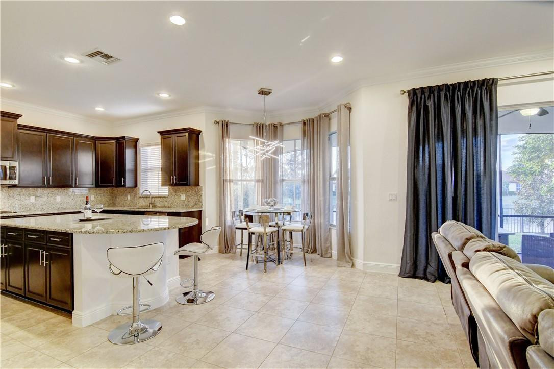 MiraLago - Residential