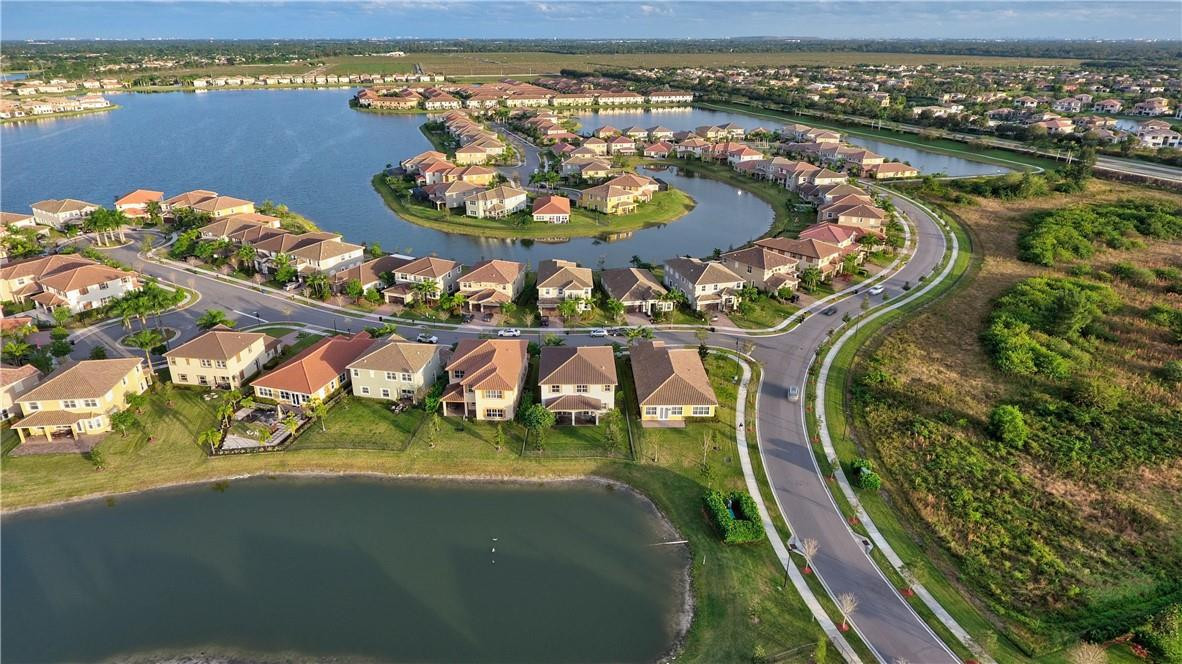 MiraLago - Residential