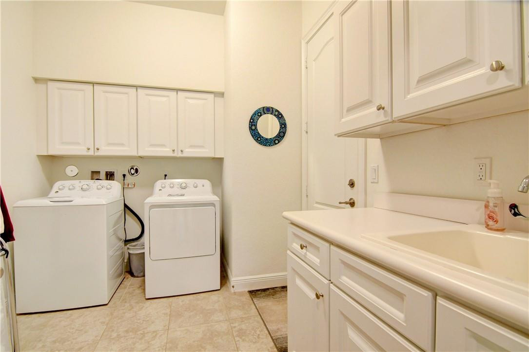 MiraLago - Residential