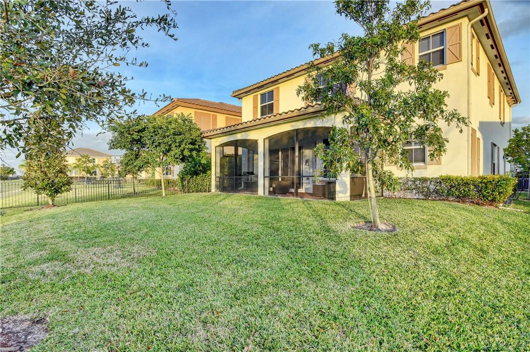 MiraLago - Residential