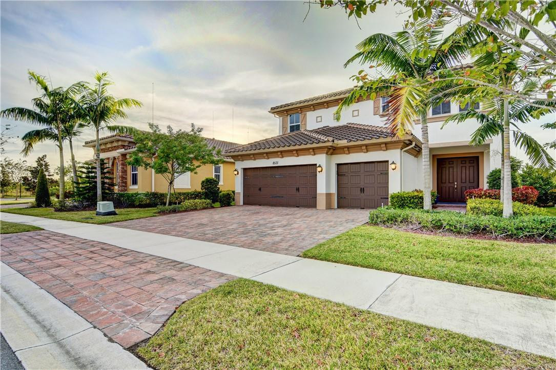 MiraLago - Residential