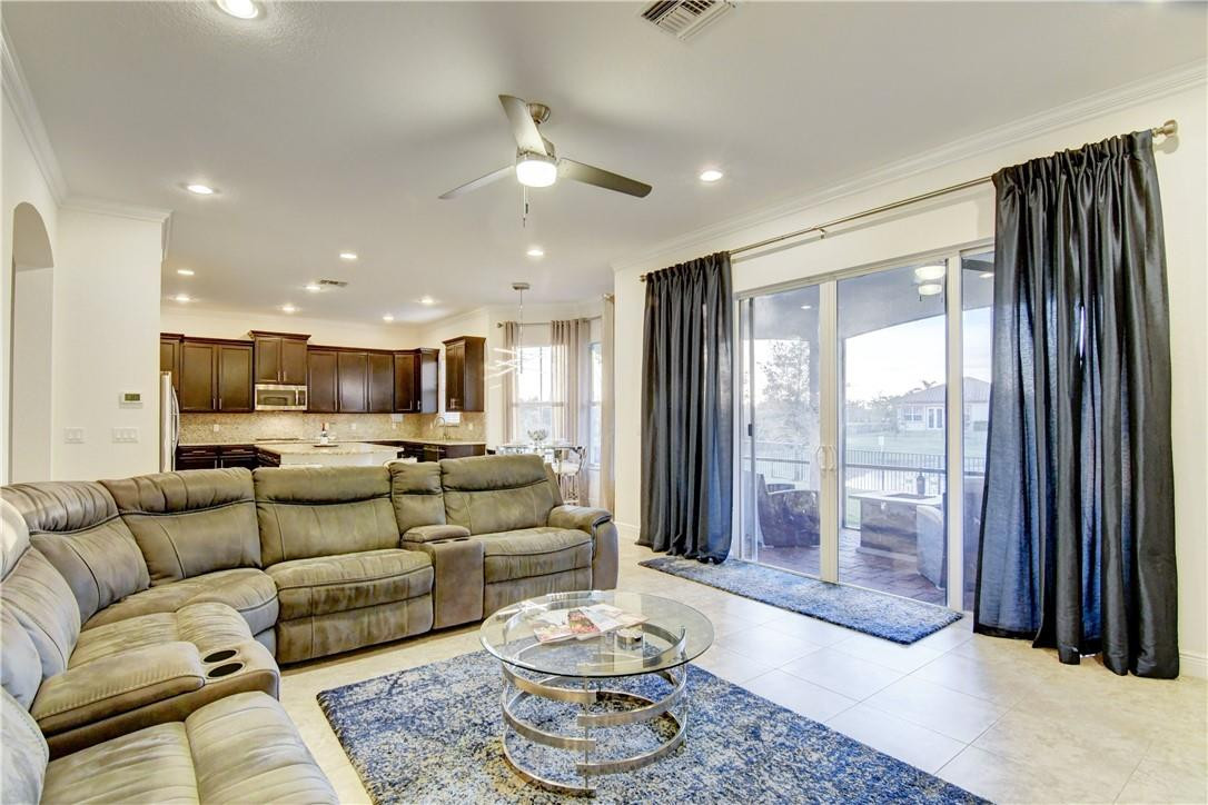 MiraLago - Residential