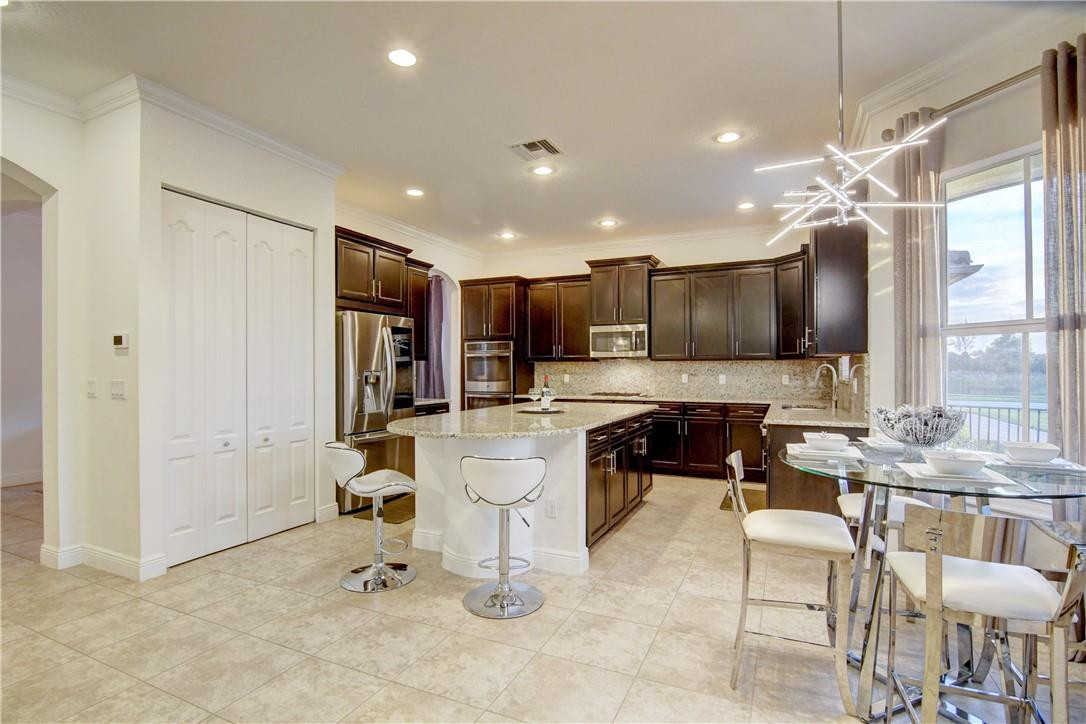 MiraLago - Residential