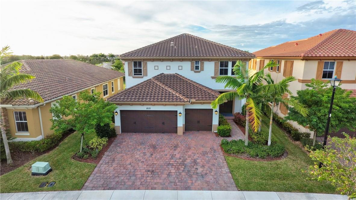 MiraLago - Residential