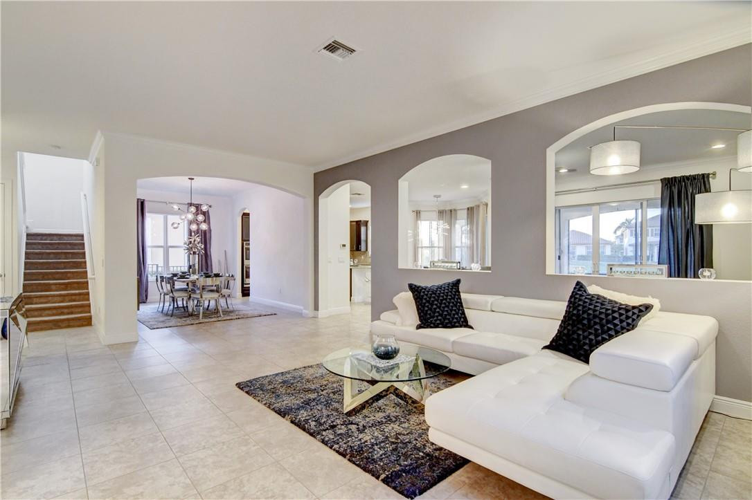 MiraLago - Residential