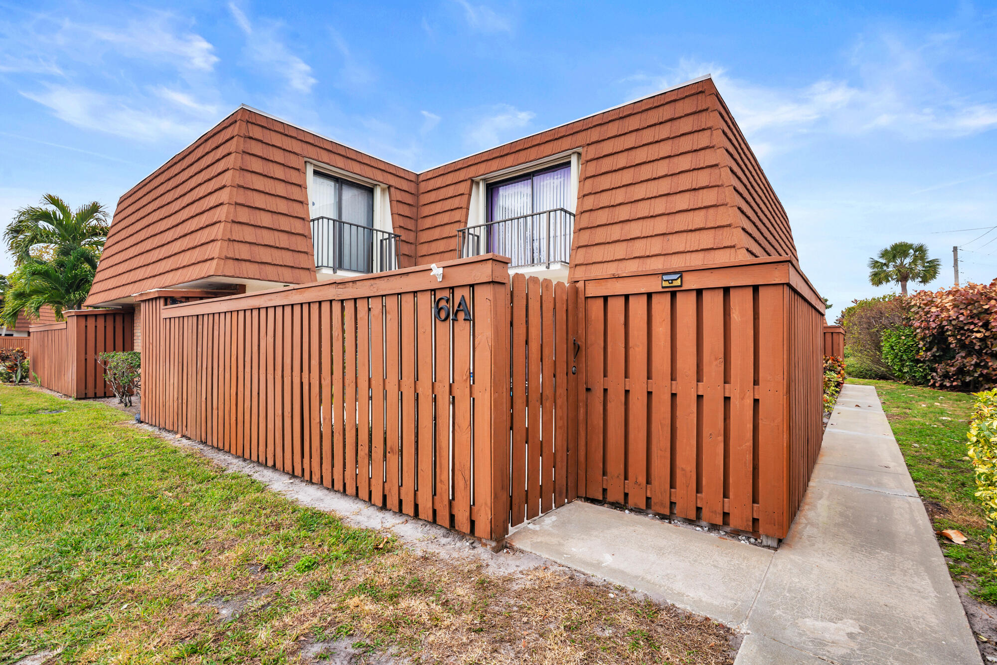 TEQUESTA HILLS CONDO - Residential