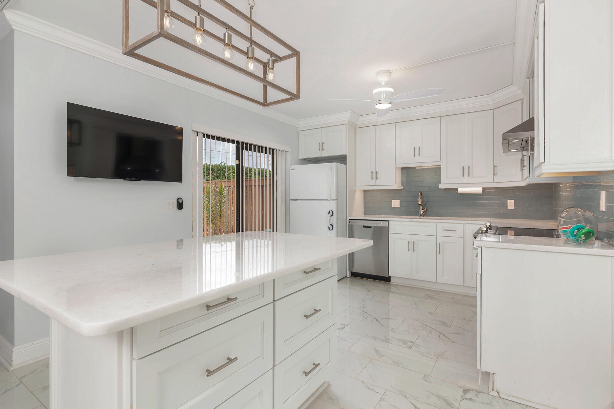 TEQUESTA HILLS CONDO - Residential