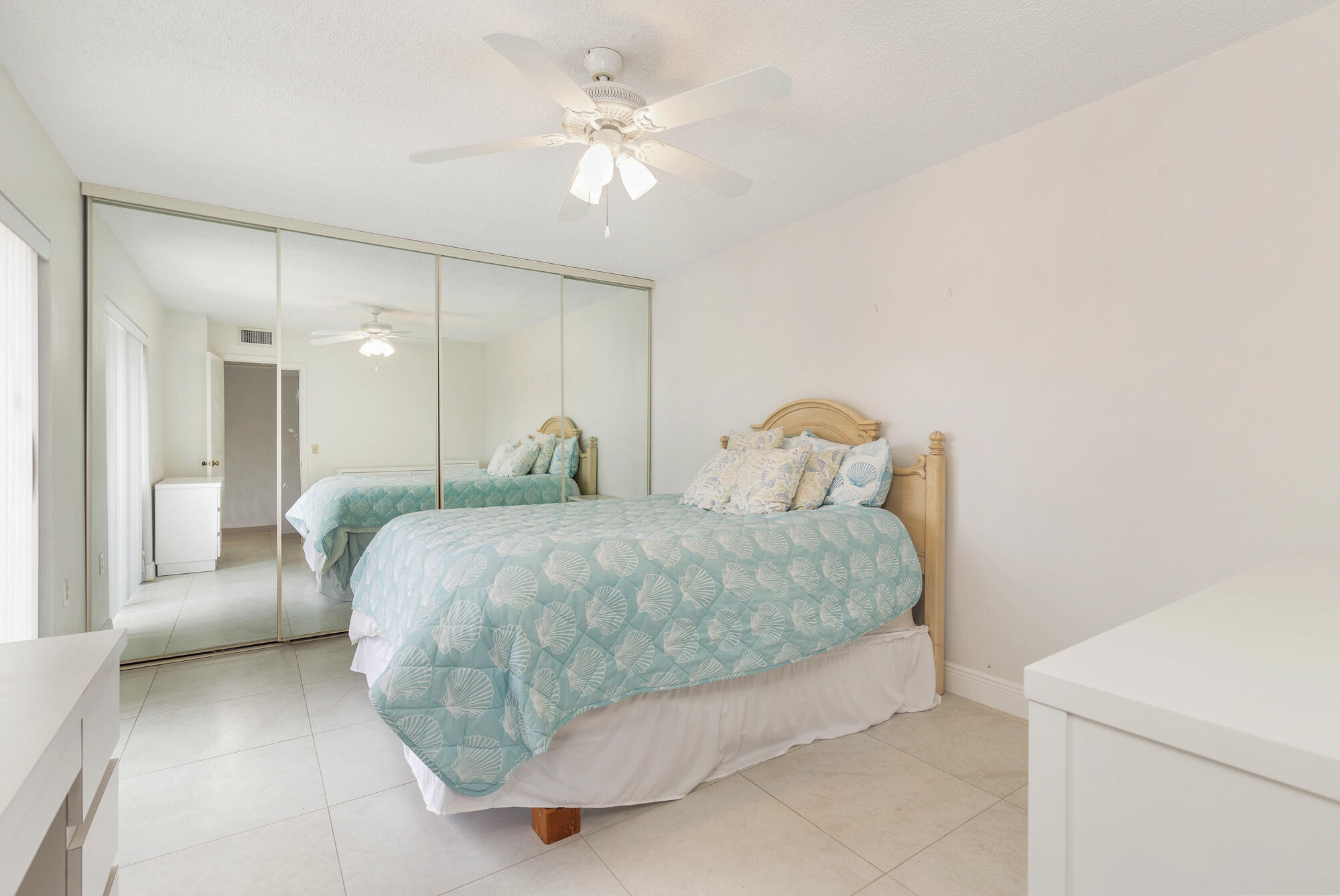 TEQUESTA HILLS CONDO - Residential
