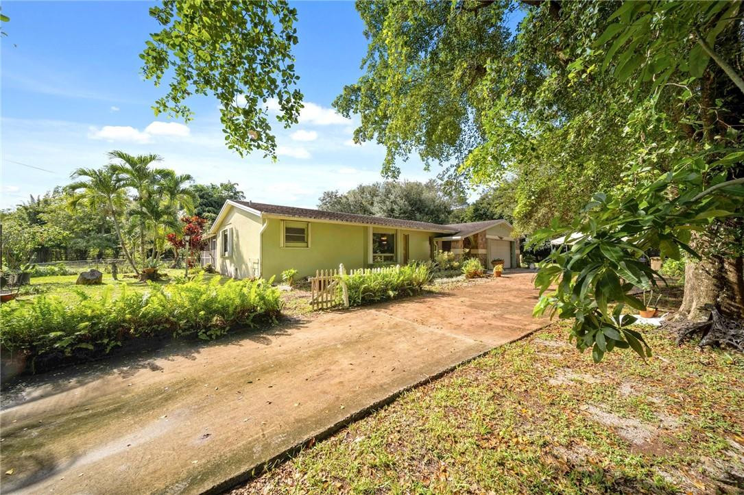Everglade Land Sales Co S - Residential