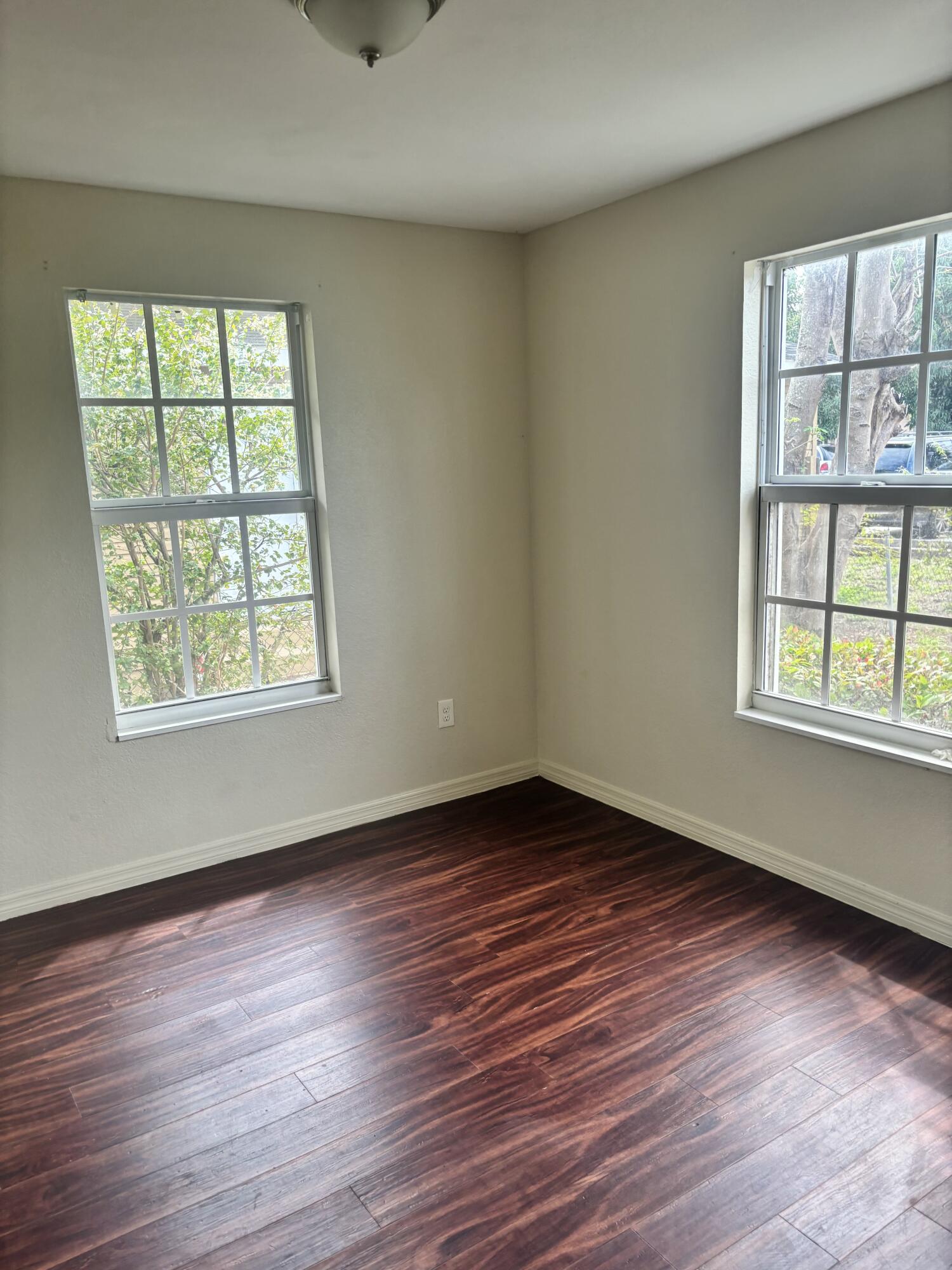 WASHINGTON HEIGHTS - Residential Income