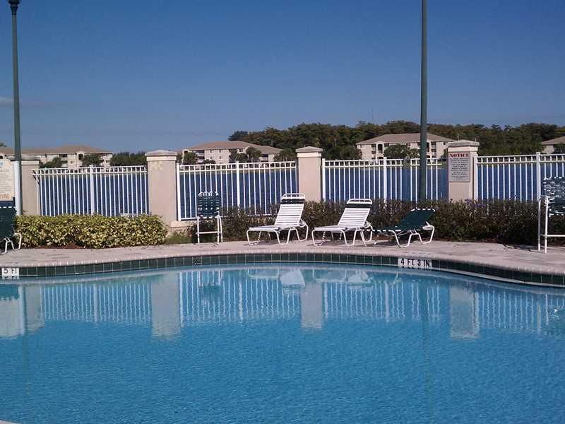 EVERGREEN LAKES - Residential