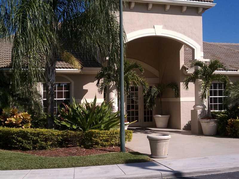 EVERGREEN LAKES - Residential