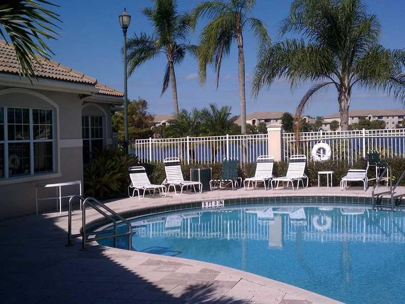 EVERGREEN LAKES - Residential