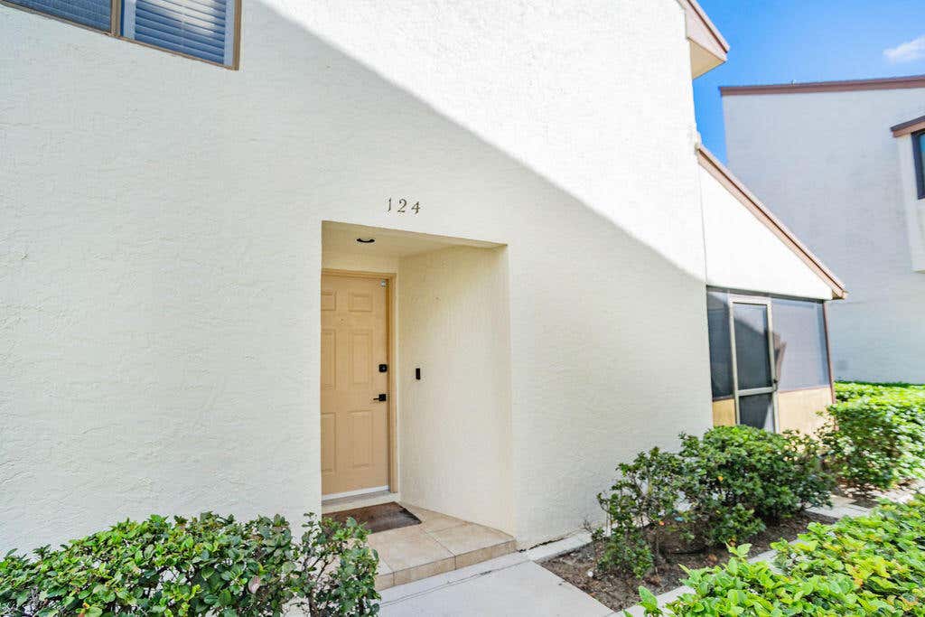 Photo of 950 S Kanner Hwy Highway #Townhouse 124, Stuart, FL 34994 (MLS # B26048663)