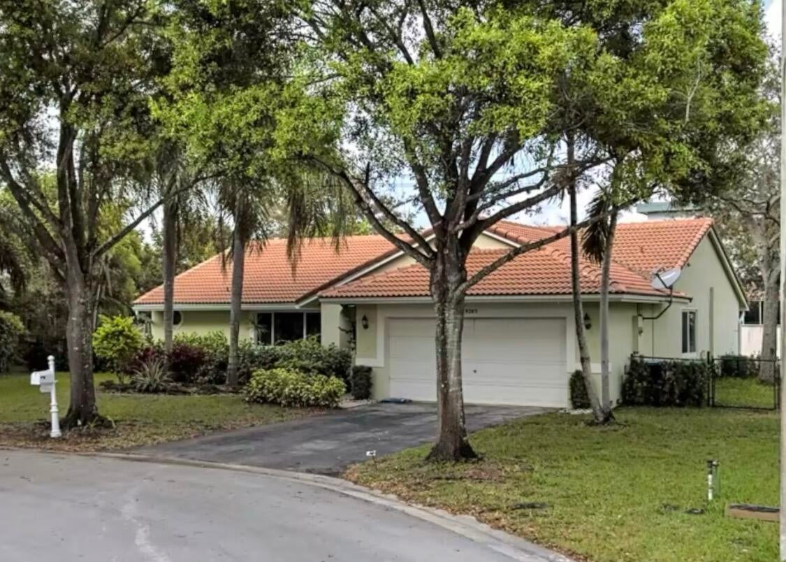 9285 NW 44TH Court, Coral Springs FL 33065