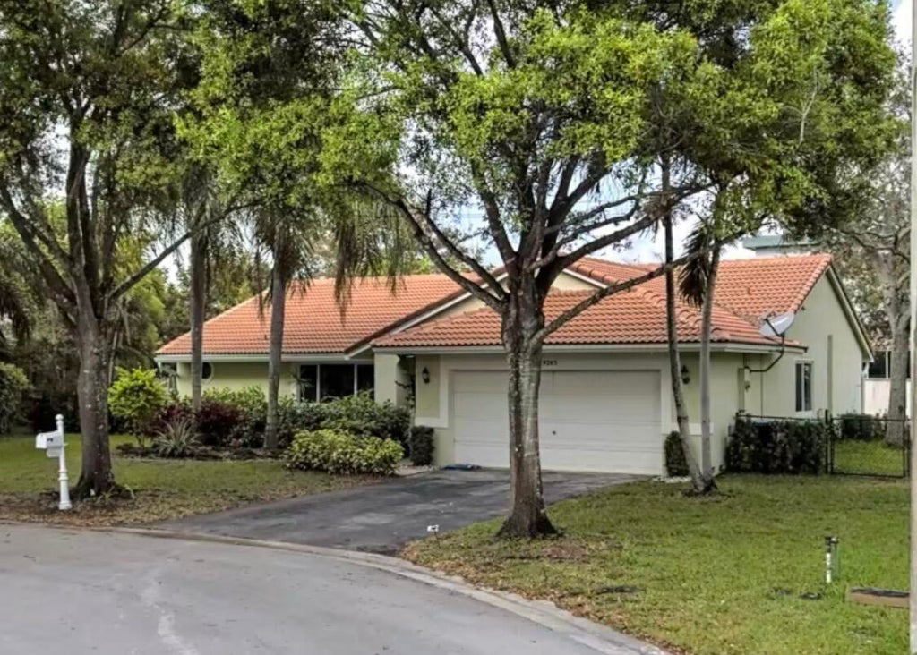 Photo of 9285 NW 44TH Court, Coral Springs, FL 33065 (MLS # B26057277)