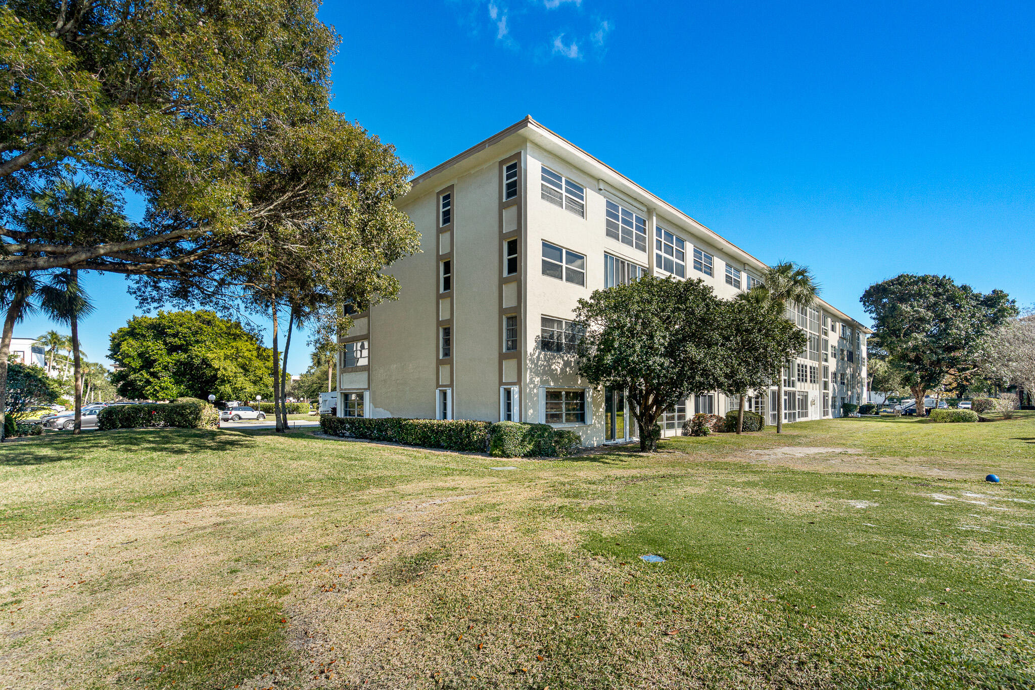 MARTINIQUE VILLAGE I CONDO - Residential