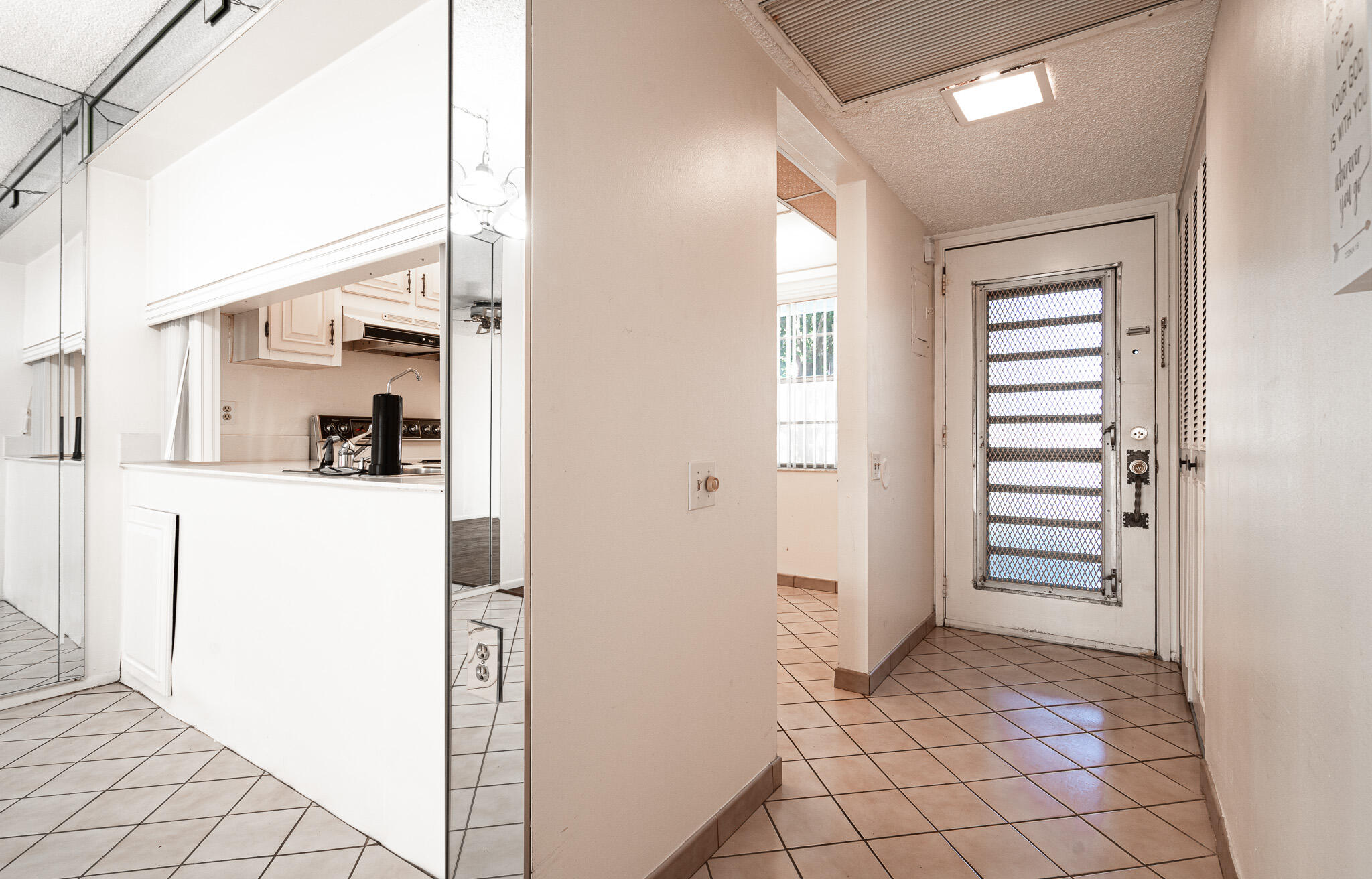 4602 Martinique Way E1, Coconut Creek, FL, 33066/$79,999 1 4602 Martinique Way E1