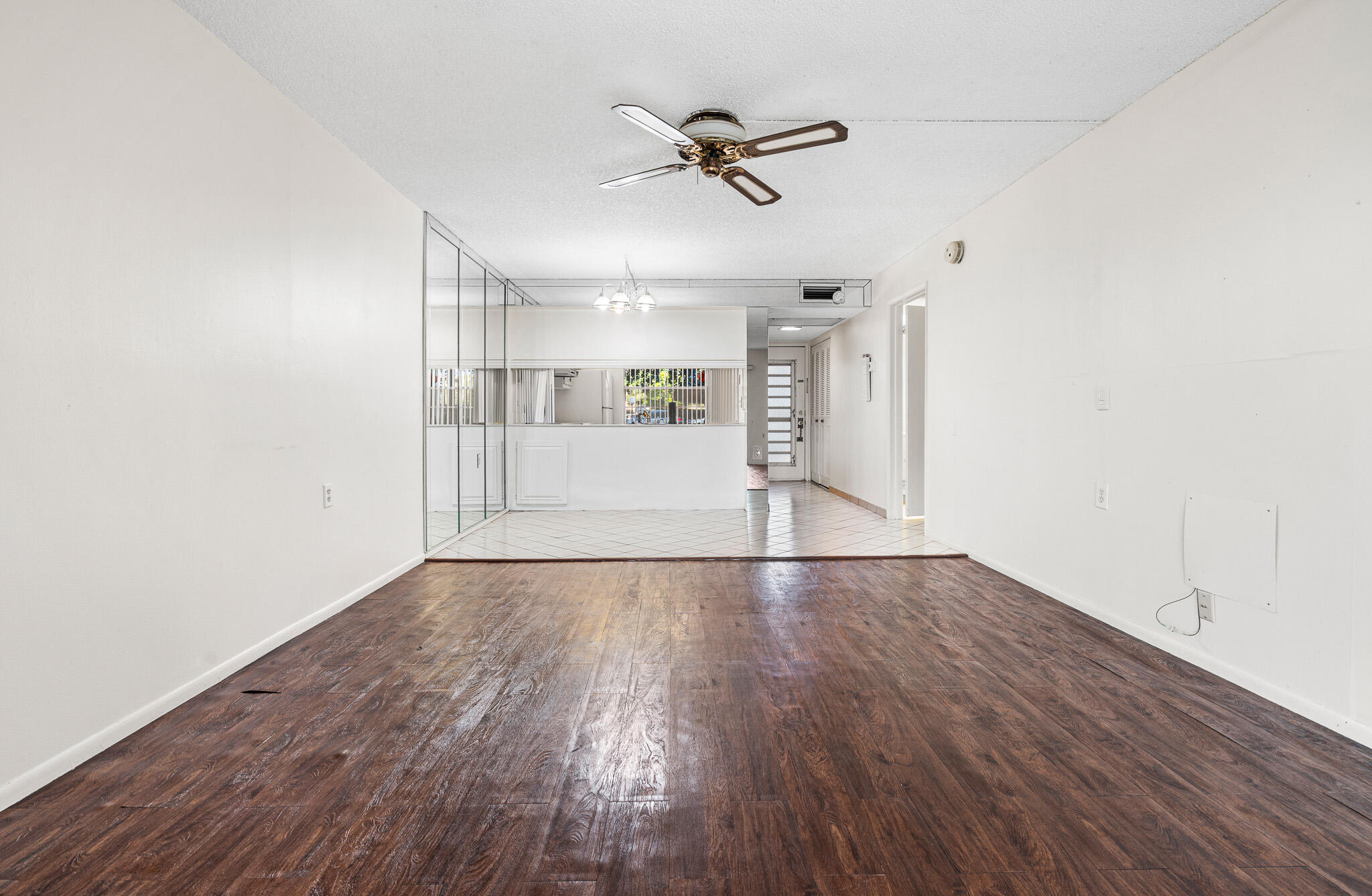 4602 Martinique Way E1, Coconut Creek, FL, 33066/$79,999 4 4602 Martinique Way E1