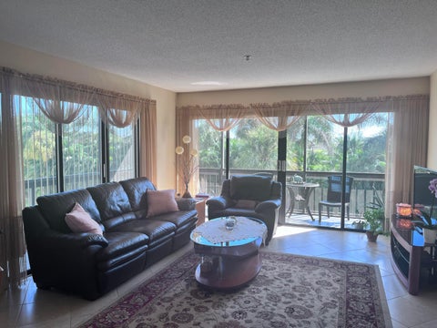 Photo of 3000 PRESIDENTIAL Way #301, West Palm Beach, FL 33401 (MLS # B26089135)
