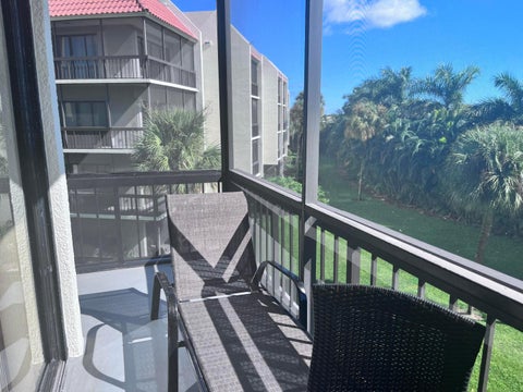 Tiny photo for 3000 PRESIDENTIAL Way #301, West Palm Beach, FL 33401 (MLS # B26089135)