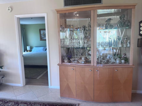 Tiny photo for 3000 PRESIDENTIAL Way #301, West Palm Beach, FL 33401 (MLS # B26089135)